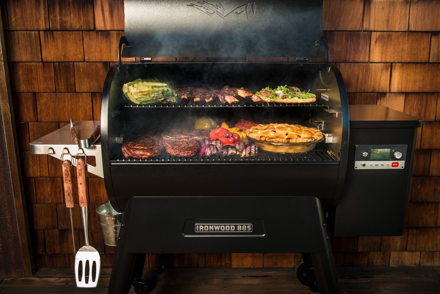 Traeger Ironwood 885 Pellet Grill Black Griggs Agri